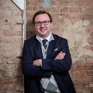 Investor Connect – Episode 200 – Skyler Fernandes of Venture University